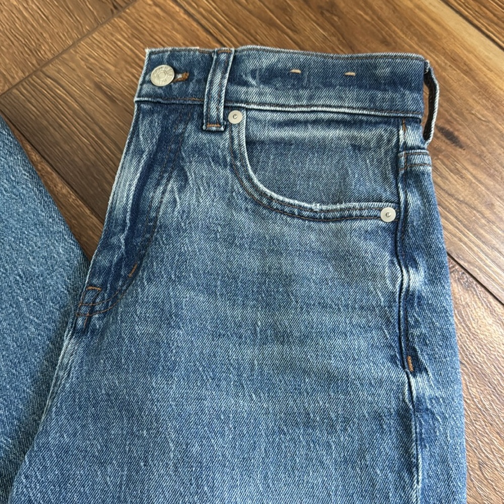 Madewell 90s Straight Jeans - Picture 2 of 6